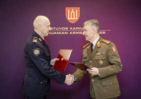 Lietuvos kariuomenė tęsia bendradarbiavimą su institucijomis, besirūpinančiomis valstybės saugumu - 3