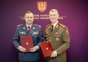 Lietuvos kariuomenė tęsia bendradarbiavimą su institucijomis, besirūpinančiomis valstybės saugumu - 5