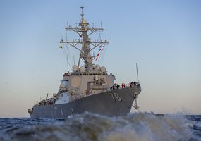  Į Klaipėdą atplaukė JAV karinio laivyno raketinis kovos laivas - 2