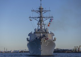  Į Klaipėdą atplaukė JAV karinio laivyno raketinis kovos laivas - 3