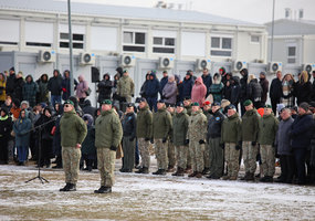 Daugiau kaip 600 karių baigė nuolatinę privalomąją pradinę karo tarnybą - 10