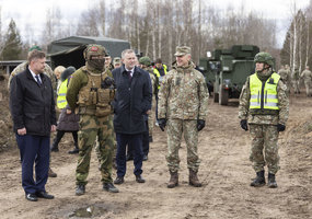 Lithuanian and Icelandic Chiefs of Defence visited Ukrainian troops on demining training - 4