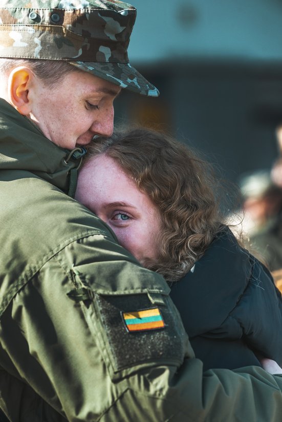 Lietuvai prisiekė 400 nuolatinės privalomosios pradinės karo tarnybos karių 