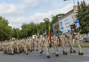 Karaliaus Mindaugo husarų batalionas paminėjo Panevėžio išvadavimo ir vėliavos dienos metines - 13