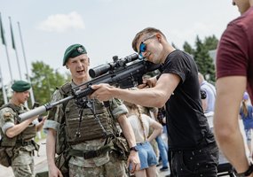 Karaliaus Mindaugo husarų batalionas paminėjo Panevėžio išvadavimo ir vėliavos dienos metines - 4
