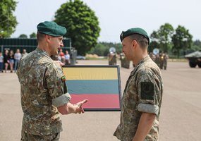 Beveik 900 NPPKT karių papildė Lietuvos kariuomenės rezervą - 8