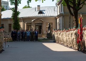 Karo medicinos tarnybai pradeda vadovauti plk. ltn. Valdas Meškauskas - 1