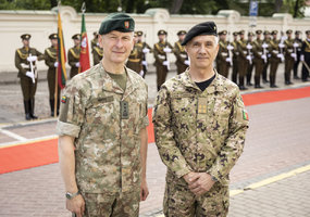Lietuvoje vieši Portugalijos kariuomenės vadas - 3