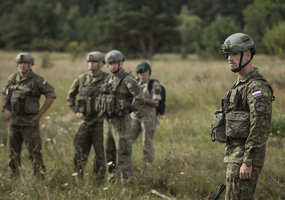 Lietuvos, JAV ir Slovakijos artilerijos padaliniai vykdo kovinius šaudymus į taikinius Baltijos... - 3