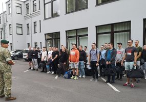 Beveik 300 karo prievolininkų pradeda 9 mėnesių tarnybą Lietuvos kariuomenėje - 4