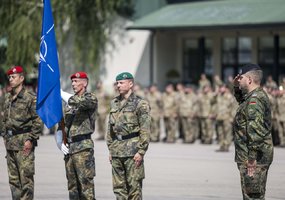 Tarnybą Lietuvoje pradeda naujos rotacijos NATO Priešakinių pajėgų kovinė grupė  - 15