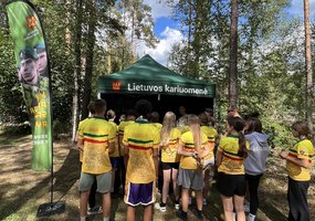 Dar vienas išeivijos jaunuolių susitikimas su kariais stovykloje „Pasaulio Lietuva“ - 7