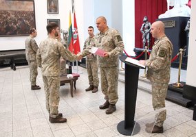Lietuvos kariuomenės puskarininkiai baigė II pakopos kursą  - 1