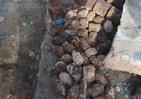 Vykdant kasimo darbus KOP Oro gynybos bataliono teritorijoje rasti sprogmenys - 1