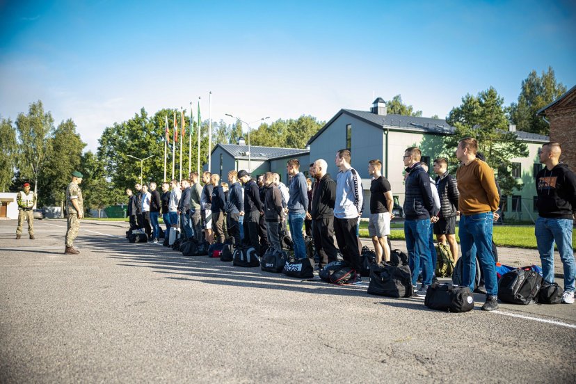 Lietuvos kariuomenės vienetai pasipildė aktyviojo rezervo kariais