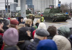 Lietuvos kariuomenės gimtadienis sudrebino Konstitucijos prospektą - 6