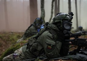 Sėkmingai užbaigtos tarptautinės pratybos „Stiprus grifonas 2023“, keliais judės karinė technika - 6