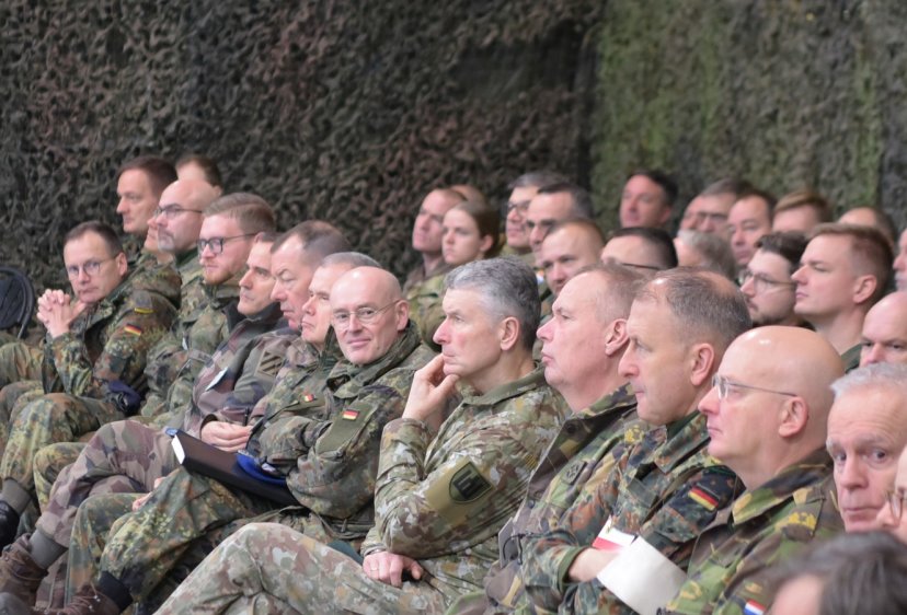 Brigada „Geležinis Vilkas“ Vokietijoje planuoja divizijos lygmens gynybos ir puolimo operacijas