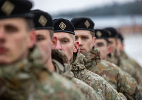 Jaunųjų inžinierių rengimo pabaigą vainikavo berečių įteikimo ceremonija - 7