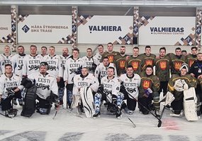 Lietuvos kariuomenės ledo ritulio rinktinė laimėjo bronzos medalius - 2