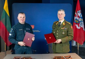 Lietuvos kariuomenė su institucijomis atnaujino bendradarbiavimo planus, užtikrinama greita... - 4