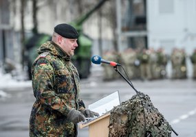 Tarnybą Lietuvoje pradeda penkioliktosios rotacijos NATO Priešakinių pajėgų kovinė grupė - 13