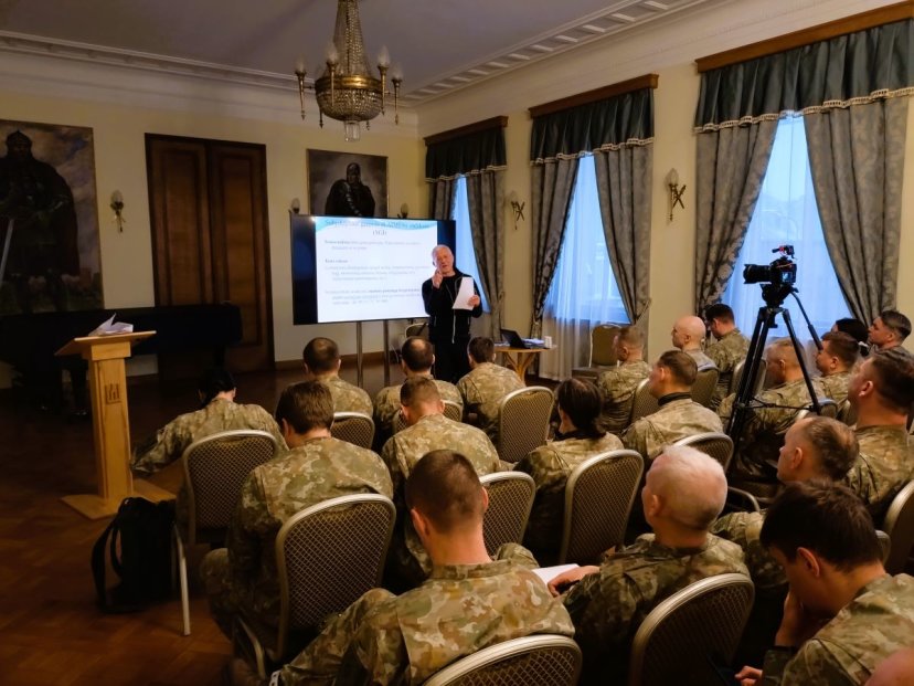 Lietuvos kariuomenėje vyksta pilietiškumo ugdymo instruktorių rengimo seminaras