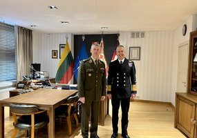 Kariuomenės vadas su NATO DSACEUR aptarė gynybos planų įgyvendinimą ir sinchronizavimą  - 1