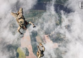 Baigėsi tarptautinės SOP pratybose „Liepsnojantis kalavijas 2024“. Bombonešis B52 metė lazeriu... - 16