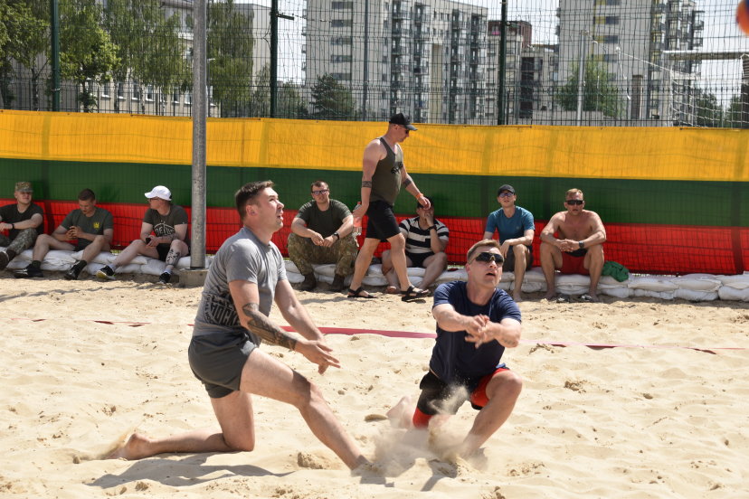 Ryšių ir informacinių sistemų batalione ketvirtus metus iš eilės surengtos sporto žaidynės...