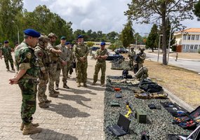 Lietuvos ir Portugalijos kariuomenių vadai aptarė NATO gynybos planus ir rotacinių pajėgų... - 13
