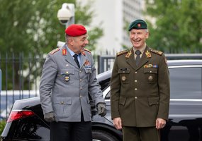 Kariuomenės vadui įteiktas aukščiausias Vokietijos valstybinis apdovanojimas - 2
