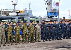 Lietuvos priešmininis laivas “Skalvis” (M53) ir Portugalijos KJP narai-išminuotojai išvyksta į... - 4