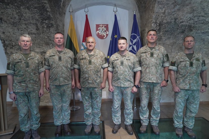 Keturiems kariuomenės puskarininkiams suteikti aukščiausi puskarininkių laipsniai