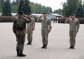 Tarnybą Lietuvoje pradeda naujos rotacijos NATO Priešakinių pajėgų bataliono kovinė grupė  - 8