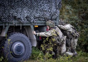 Jaunųjų inžinierių individualaus rengimo etapo pabaigą vainikavo juodos beretės - 3