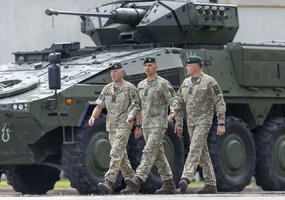 Tarnybą Lietuvoje pradeda naujos rotacijos NATO Priešakinių pajėgų bataliono kovinė grupė  - 1