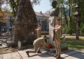 Lietuvos kariuomenės vyriausiuoju puskarininkiu paskirtas seržantas majoras Darius Masiulis - 1