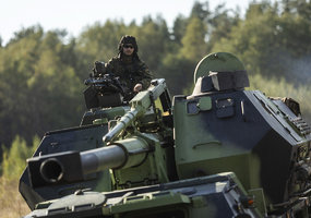 Baigėsi trijuose Lietuvos kariuomenės poligonuose vykusios tarptautinės ugnies paramos vienetų... - 5