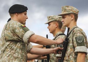 Kario priesaiką Lietuvai davė jubiliejinė 15-oji būsimųjų karo inžinierių laida - 4