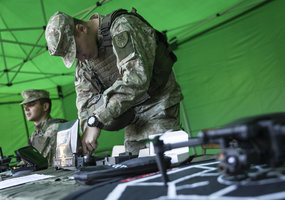 Lietuvos kariuomenė pradėjo rengti bepiločių orlaivių sistemų operatorius - 1