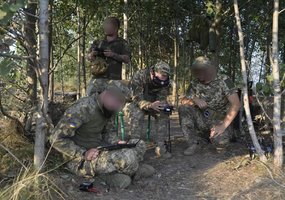 Sausumos pajėgų vadas brg. gen. Artūras Radvilas darbo vizitu lankėsi Ukrainoje - 4