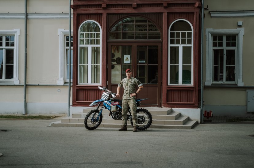 Krašto apsaugos savanorių pajėgų karys tapo Lietuvos motokroso vicečempionu