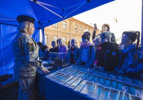 Į Inžinerijos batalioną sugužėjo tūkstančiai mažų ir didelių smalsuolių - 8
