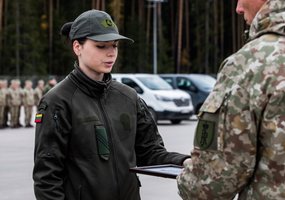 Apie 150 Pasieniečių mokyklos kursantų baigė Bazinį kario savanorio įgūdžių kursą - 3