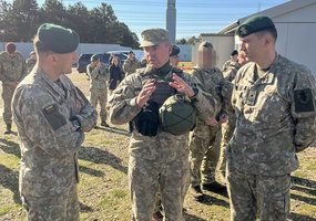 Chief of Defence visited Lithuanian military personnel providing training assistance to Ukraine... - 1