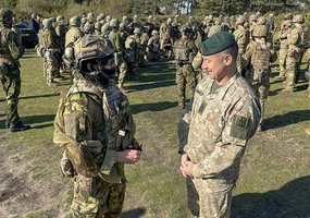 Chief of Defence visited Lithuanian military personnel providing training assistance to Ukraine... - 2