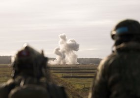 Pratybos Lietuvoje: iš 6 kilometrų aukščio bombas metė JAV bombonešiai ir Italijos naikintuvai,... - 4