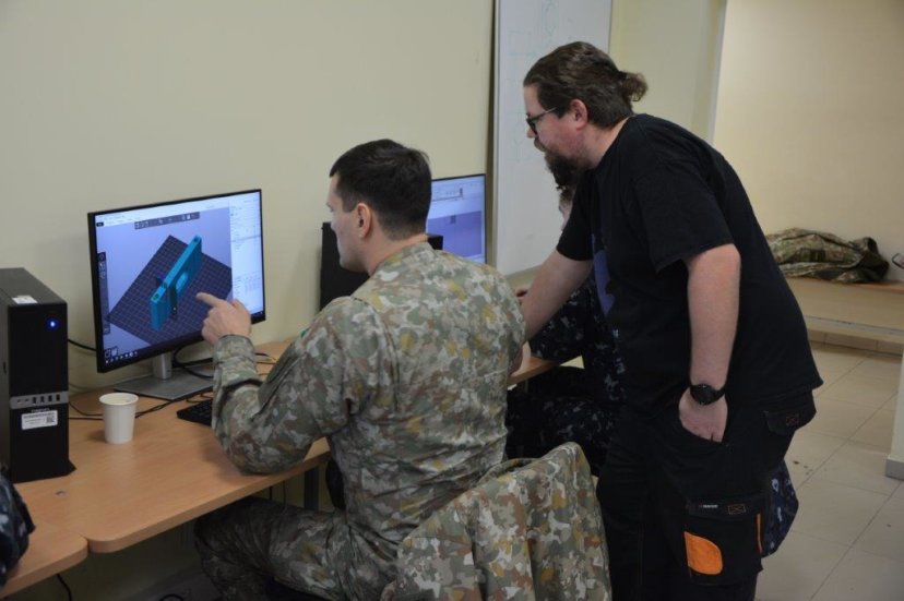 Lietuvos kariuomenėje vyko 3D spausdinimo ir projektavimo kursas