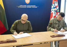 Lietuvos kariuomenė atnaujino bendradarbiavimo sutartis su institucijomis - 2